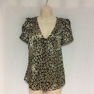 Guess Top  Size Medium